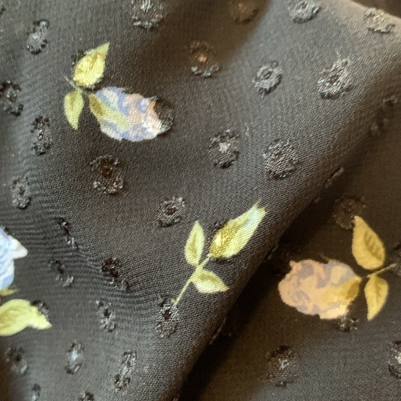 Forever 21 Boho Floral Blouse Top Women Medium Black Textured - Picture 6 of 8